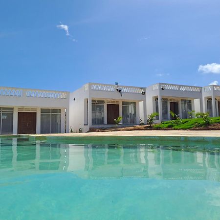 Cave Diani Holiday Apartments ディアニ・ビーチ エクステリア 写真