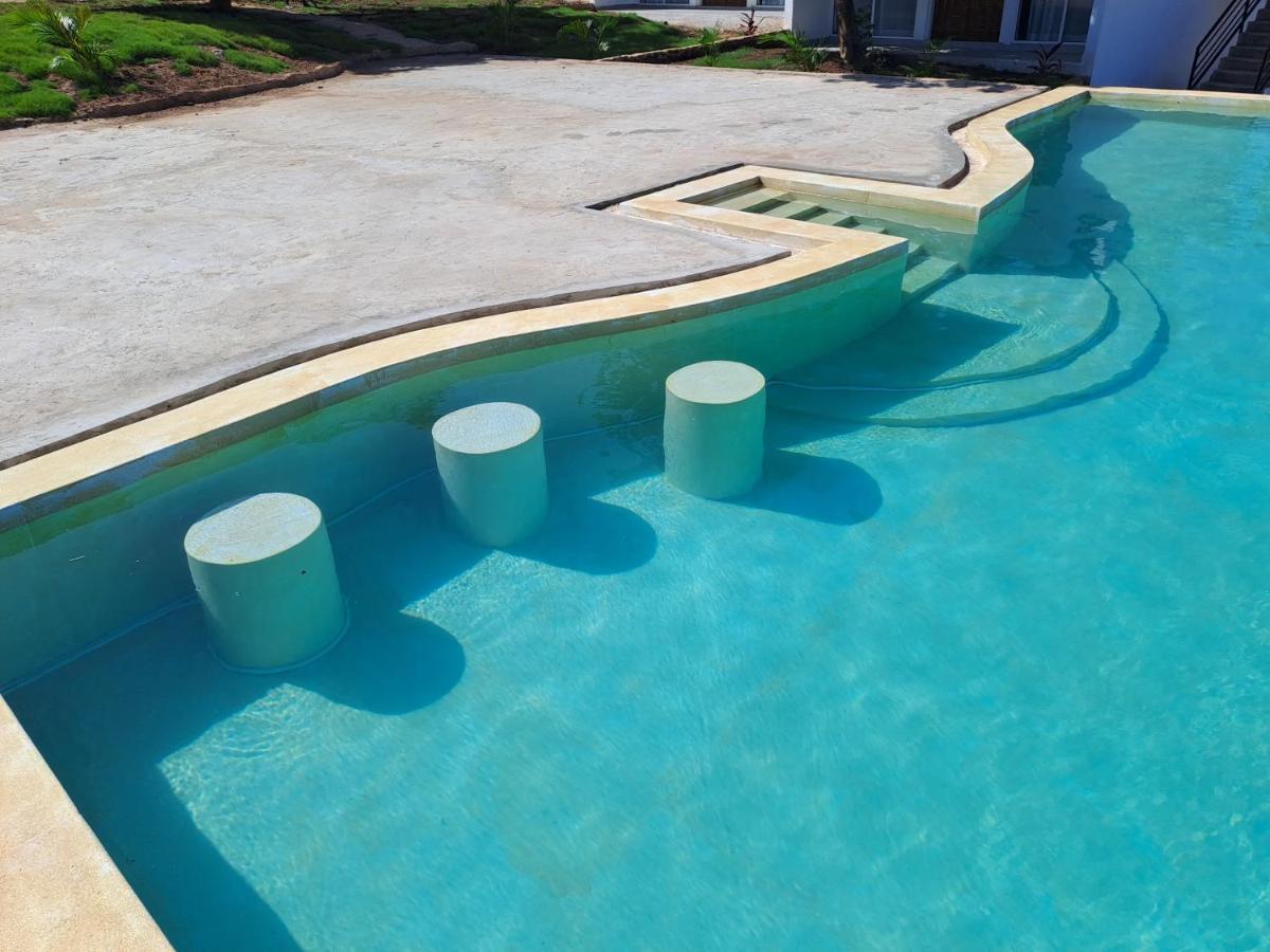 Cave Diani Holiday Apartments ディアニ・ビーチ エクステリア 写真