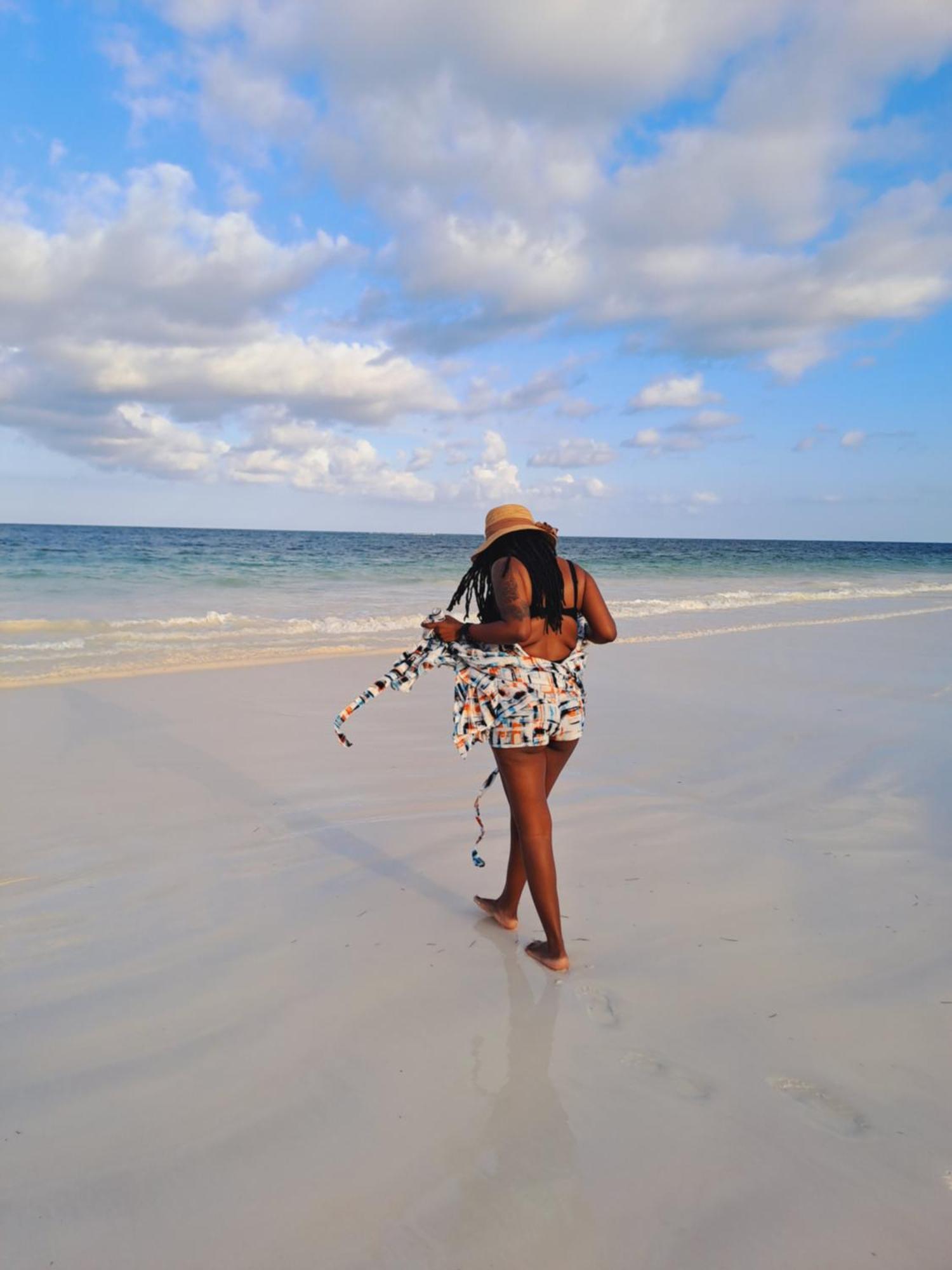 Cave Diani Holiday Apartments ディアニ・ビーチ エクステリア 写真