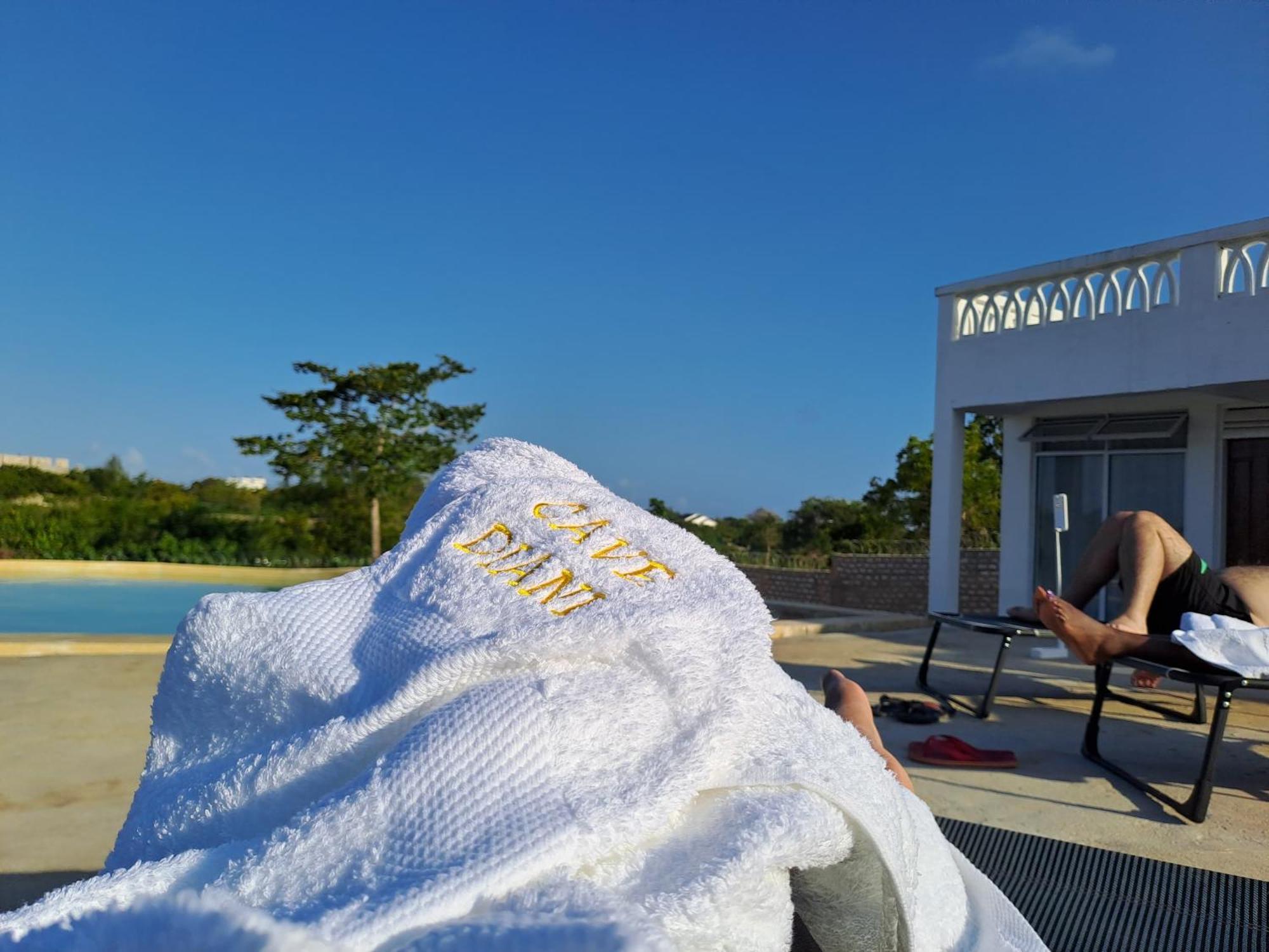 Cave Diani Holiday Apartments ディアニ・ビーチ エクステリア 写真